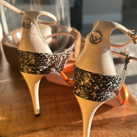 Fendi satin and python embossed leather. statement shoes like new ✨👠💓✨💄 - Picture 6 of 6